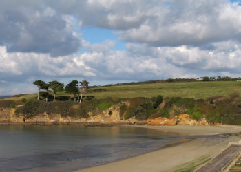 Берега в Дуарненезе, Франция – фотографии Франции