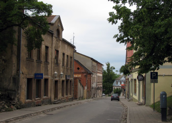 Цесис (Cēsis) – небольшой старинный город на реке Гауя в Латвии – фотографии Латвии