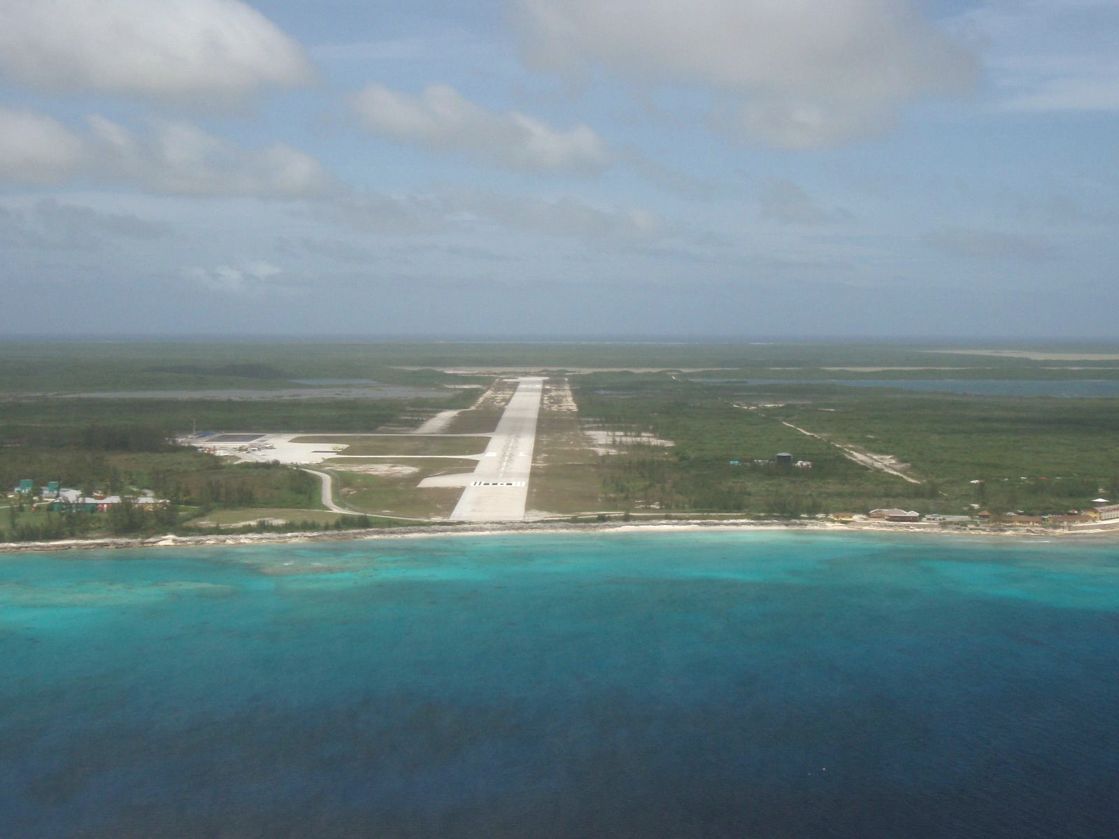 Панорамный вид острова Сан-Сальвадор, Багамские острова. Фото 1 – фотографии Багамских островов