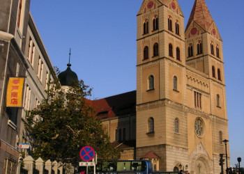 Католическая церковь (Catholic church) – фотографии Китая