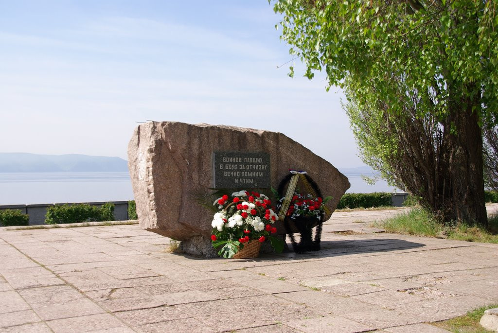 Памятник в Тольятти, Россия. Фото 3 – фотографии России