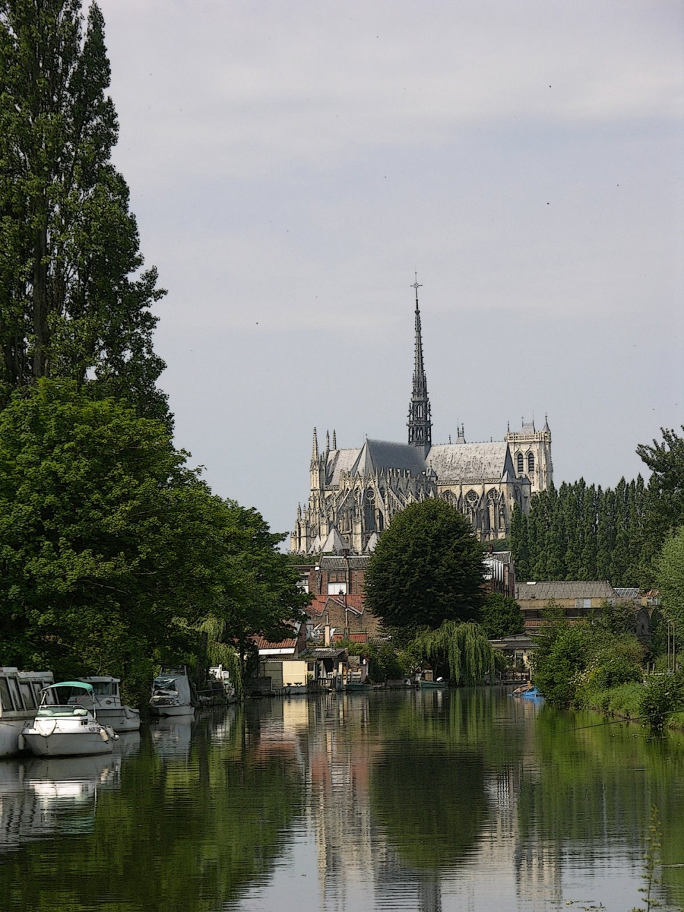 Река в Амьене, Франция – фотографии Франции