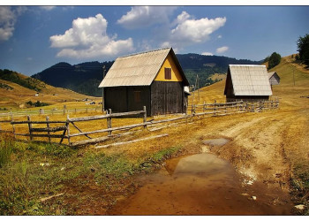 Деревня в Национальном парке, Черногория. Фото 1 – фотографии Черногории