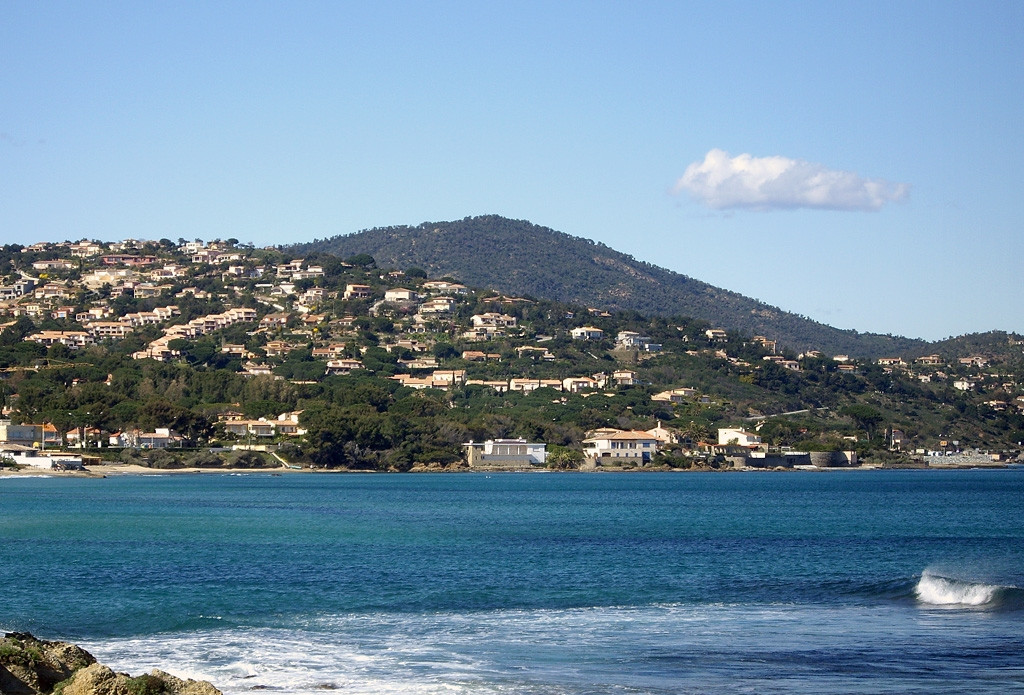 Море в Сен-Максим, Франция – фотографии Франции