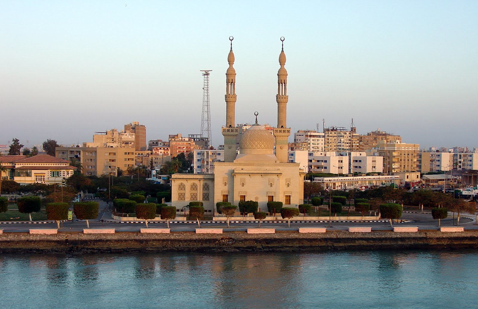 Город Порт-Саид, Средиземное море, Египет – фотографии Египта