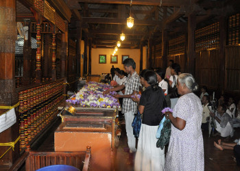 Буддистский Храм Зуба Будды в Канди. Фото 10 – фотографии Шри-Ланки