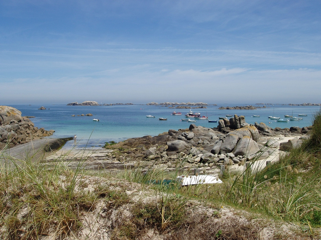 Берега в Бриньогане, Франция. Фото 1 – фотографии Франции