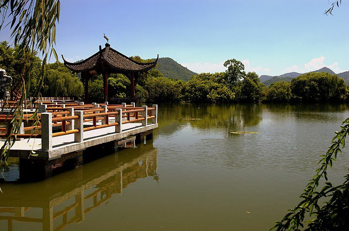 Набережная озера Ханчжоу, Китай – фотографии Китая