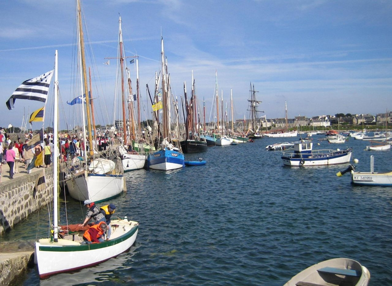 Яхты и катера в Роскофе, Франция. Фото 1 – фотографии Франции