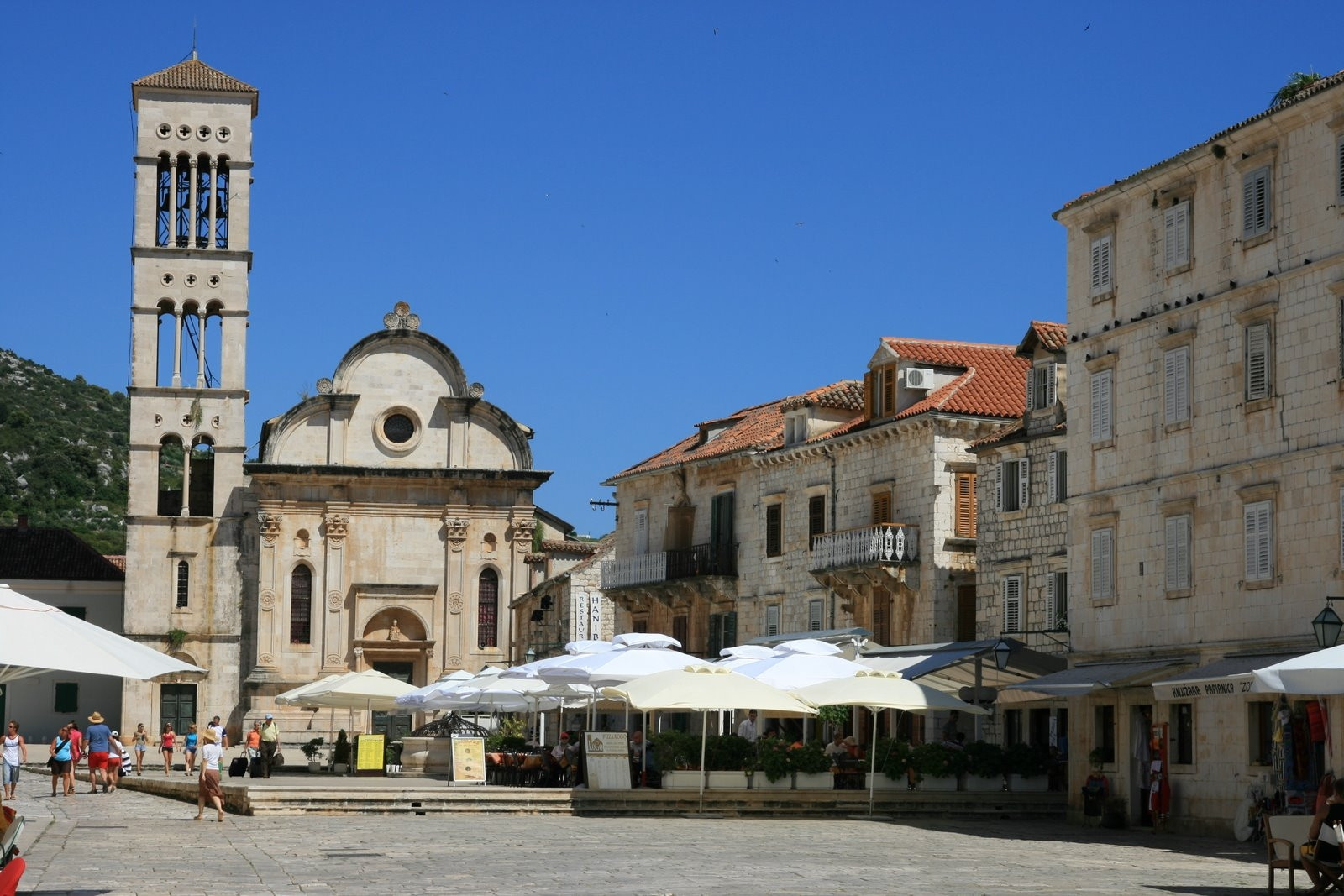 Дома в Хвар, Хорватия – фотографии Хорватии