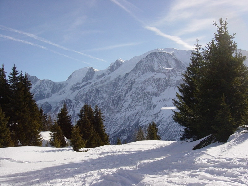 Горные вершины в Лез-Уш, Франция. Фото 4 – фотографии Франции