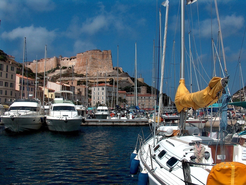 Яхты и катера в Бонифачо, Франция. Фото 5 – фотографии Франции