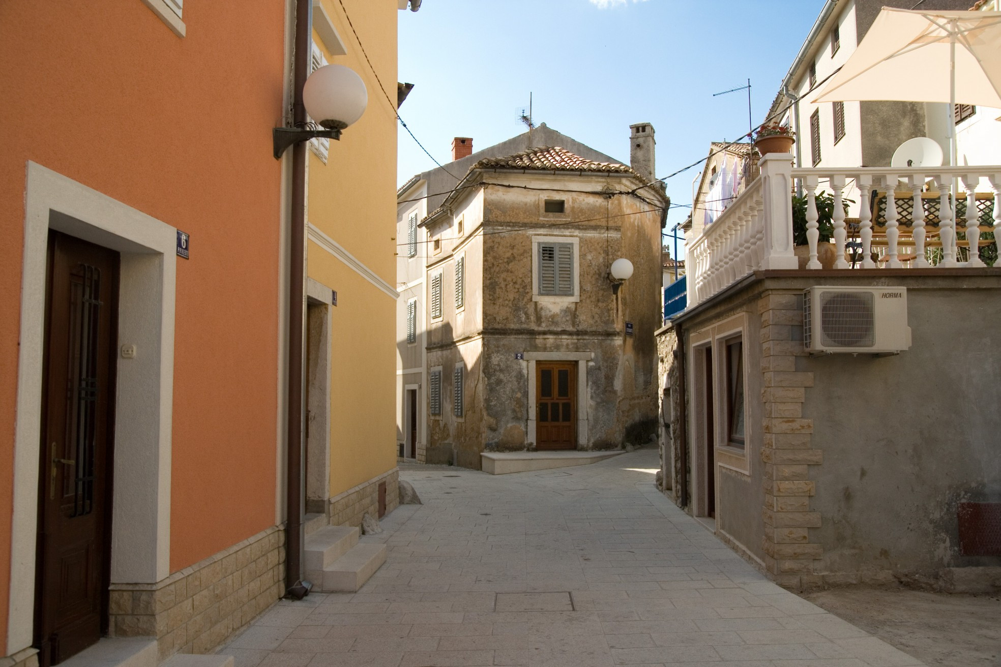 Дома в Омишале, Хорватия. Фото 2 – фотографии Хорватии