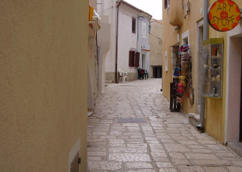 Улица в Башка, Хорватия. Фото 1 – фотографии Хорватии