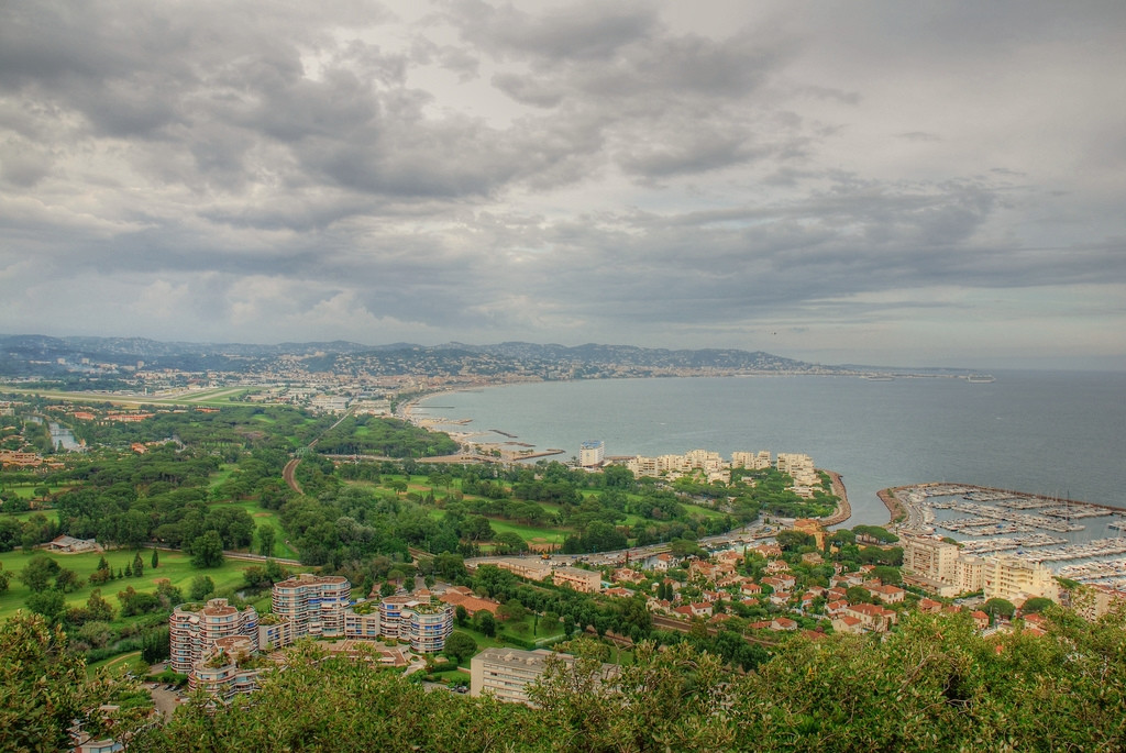 Панорамный вид в Манделье-ля-Напуль, Франция. Фото 1 – фотографии Франции