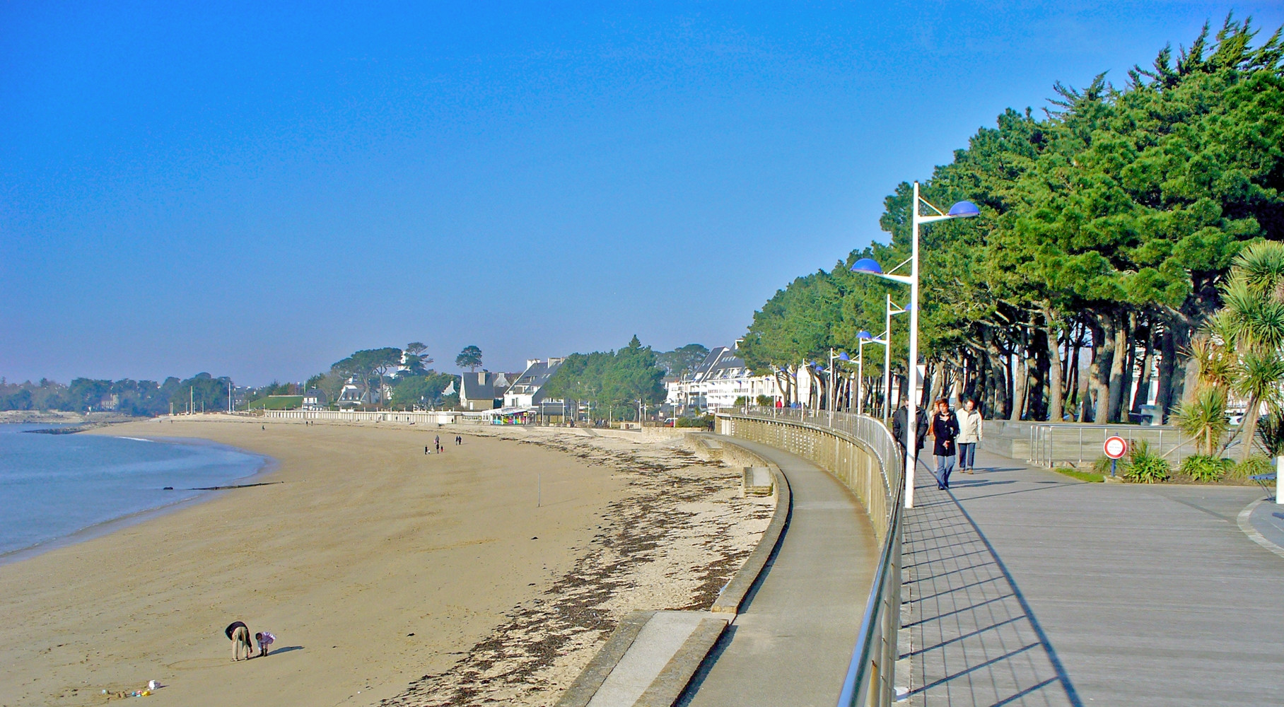 Набережная в Беноде, Франция – фотографии Франции