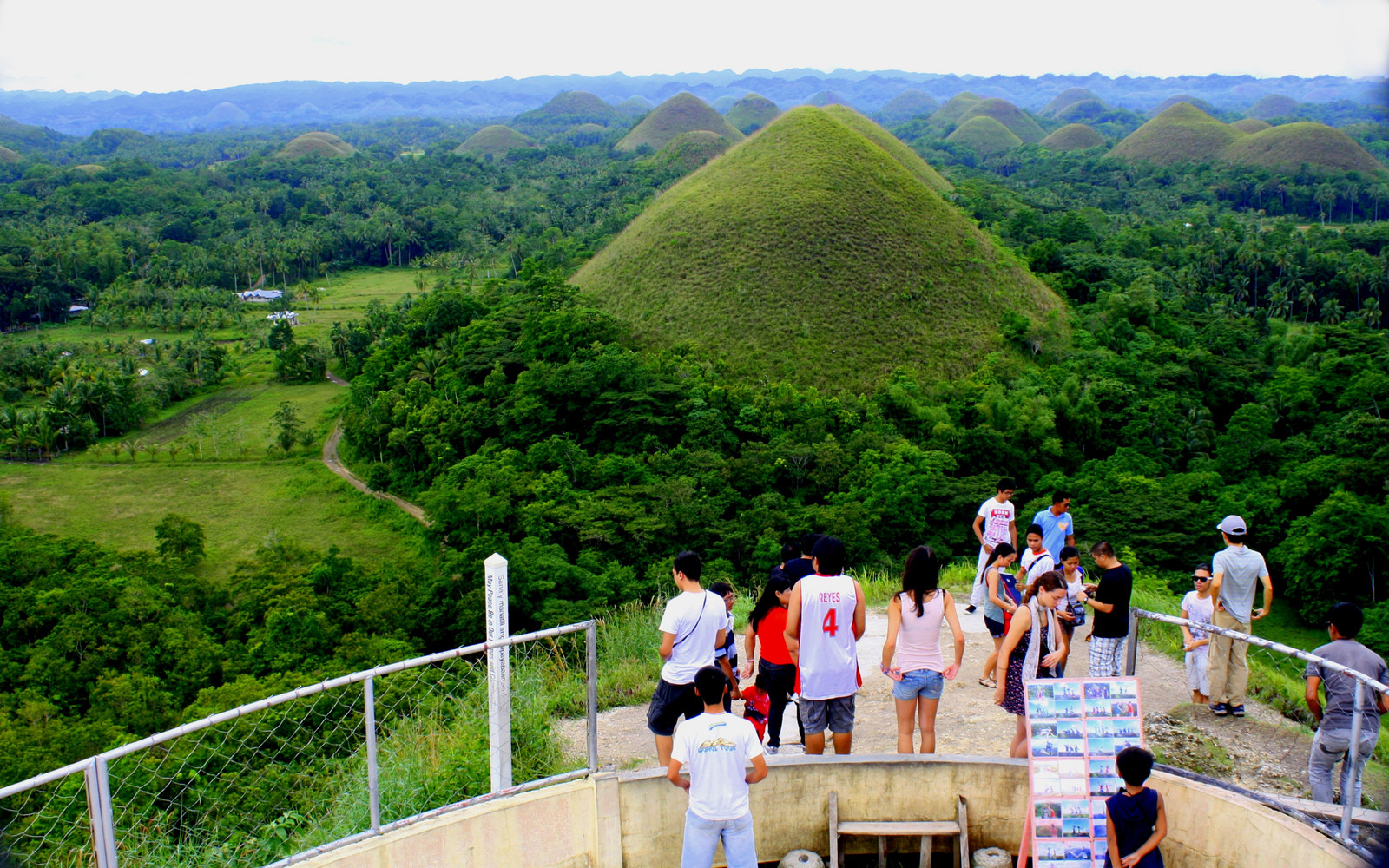 Шоколадные холмы на Филиппинах. Фото 2 – фотографии Филиппин