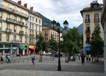 Улица в Гренобль, Франция. Фото 1 – фотографии Франции