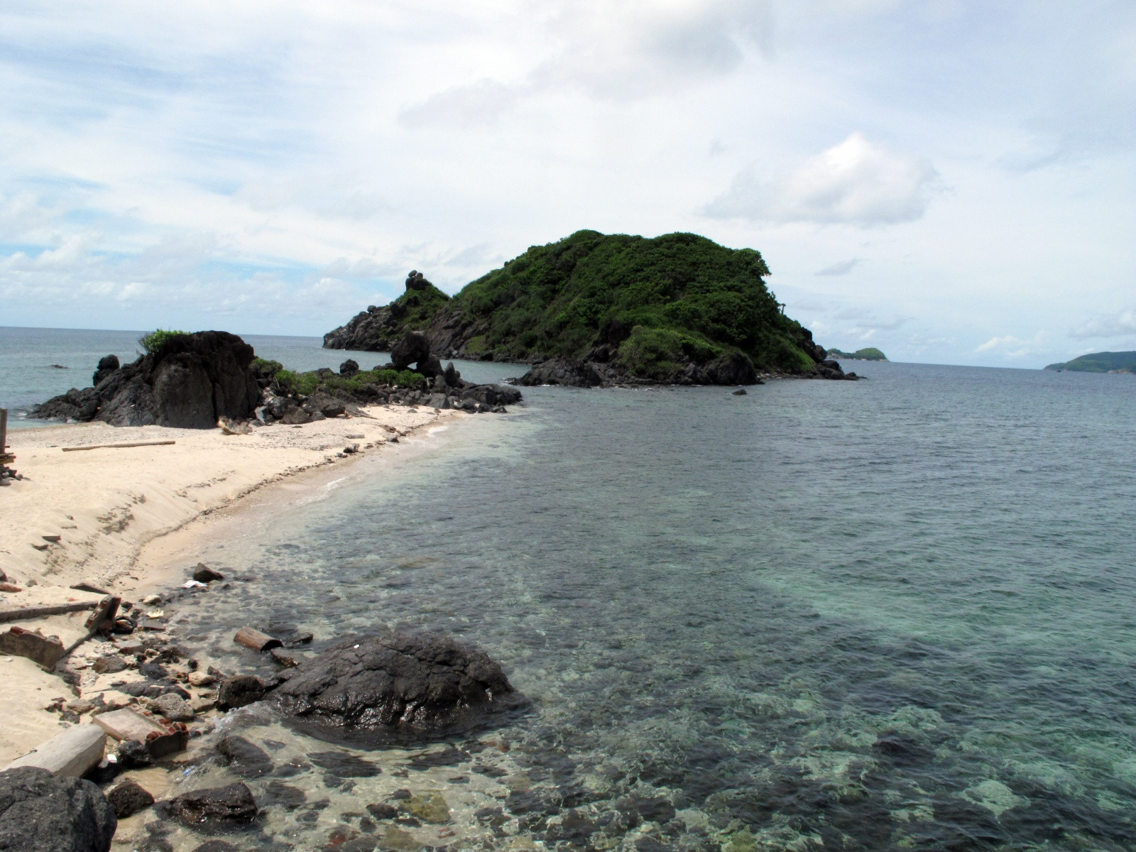 Пляж на острове Кондао (Con Dao Islands) во Вьетнаме – фотографии Вьетнама