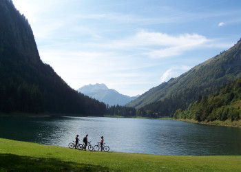 Природа в Монтрионе, Франция – фотографии Франции