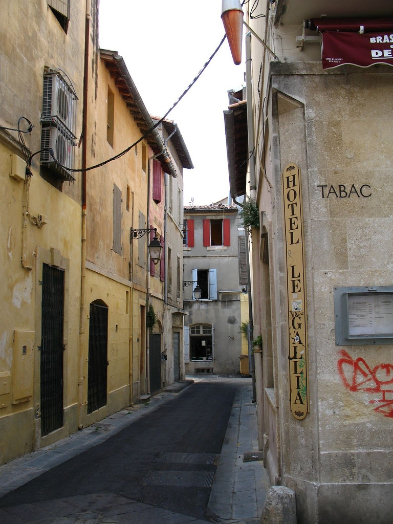 Дома в Арль, Франция. Фото 2 – фотографии Франции