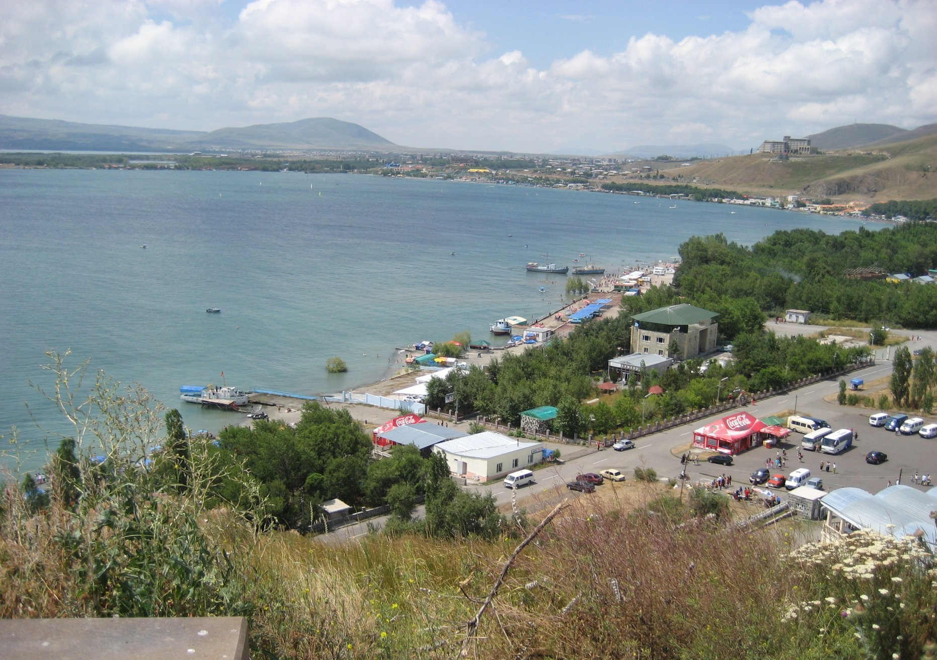 Панорамный вид озера Севан, Армения. Фото 2 – фотографии Армении