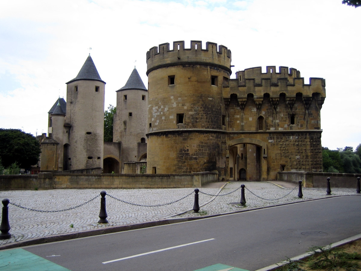 Замок в Мец, Франция – фотографии Франции