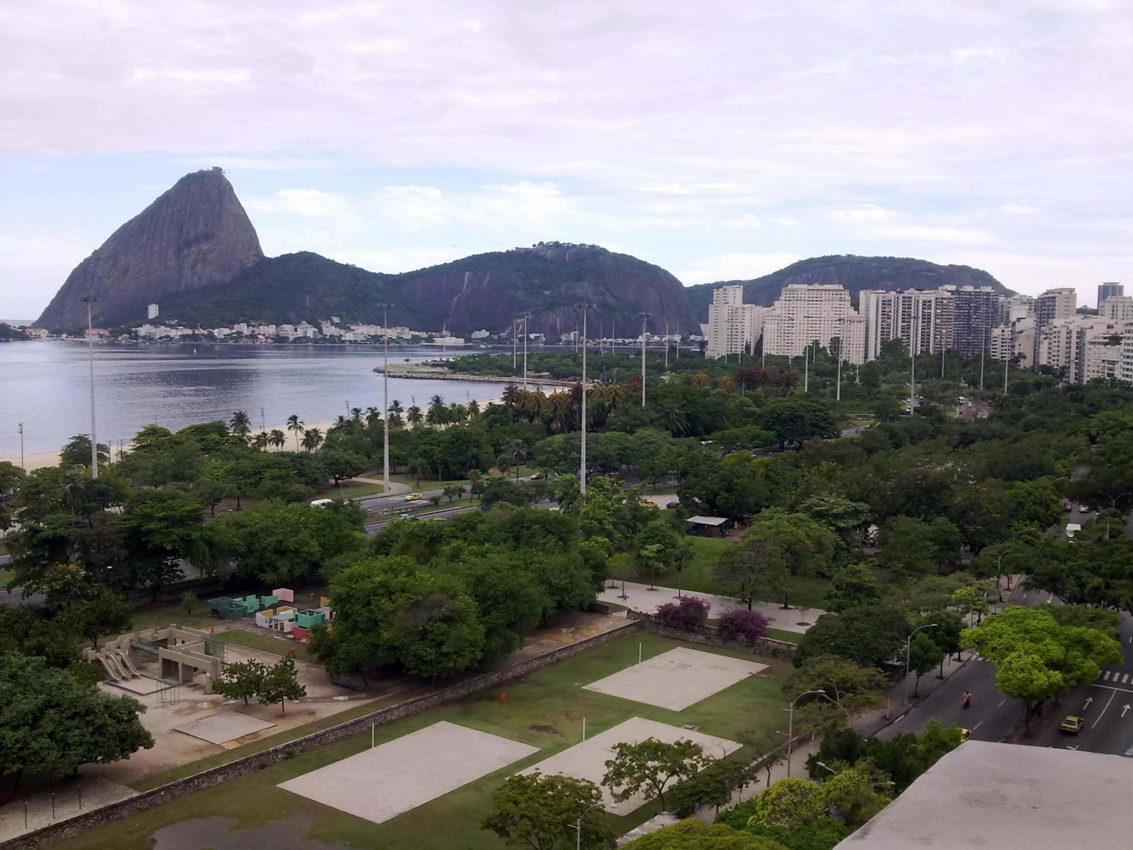 Пляж Фламенго в Рио – фотографии Бразилии