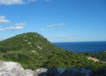 Горы на острове Лопуд, Хорватия – фотографии Хорватии