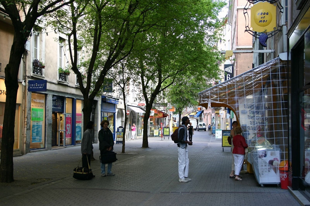 Люди в Гренобль, Франция. Фото 1 – фотографии Франции