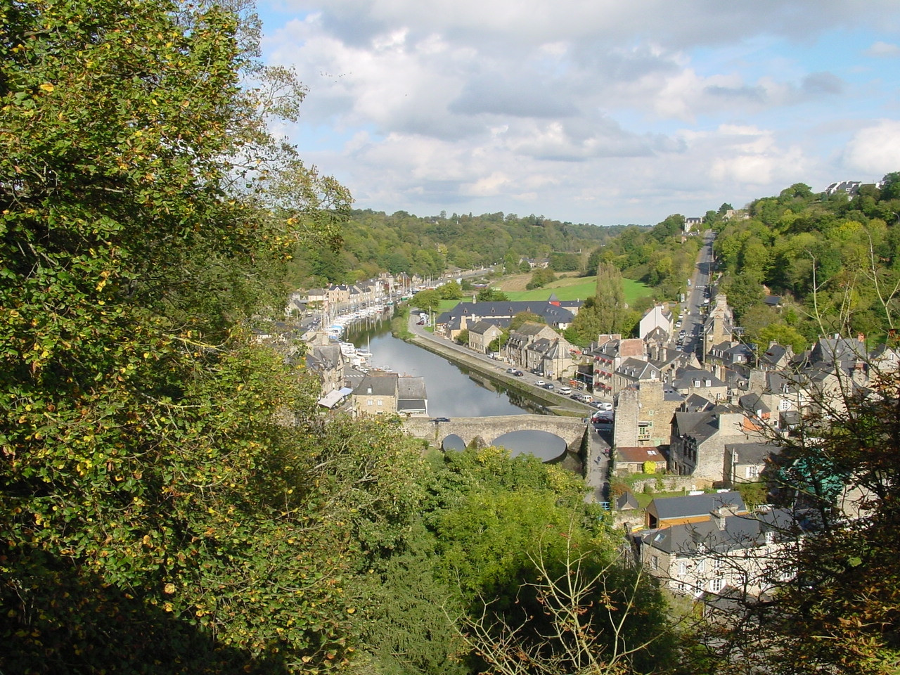 Панорамный вид в Динане, Франция. Фото 5 – фотографии Франции
