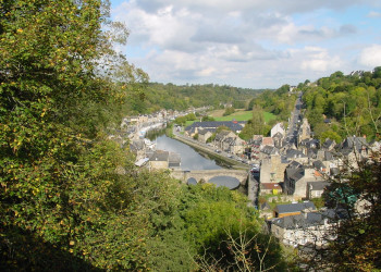 Панорамный вид в Динане, Франция. Фото 5 – фотографии Франции