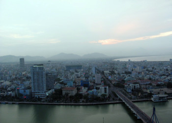 Дананг – крупный город в центральном Вьетнаме – фотографии Вьетнама