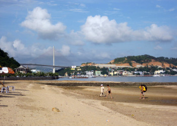 Халонг (Halong) или Халонг-Сити – фотографии Вьетнама