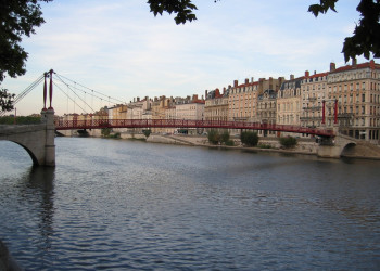 Река в Лионе, Франция. Фото 1 – фотографии Франции