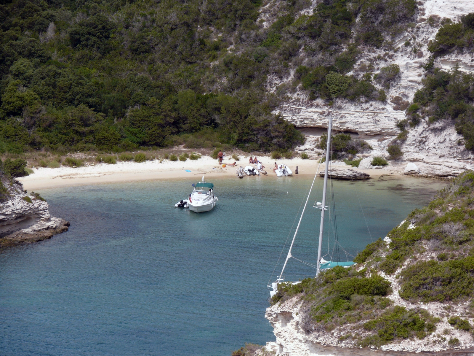 Бухта в Бонифачо, Франция – фотографии Франции