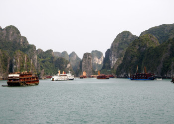 Бухта Халонг (Halong Bay) во Вьетнаме – фотографии Вьетнама
