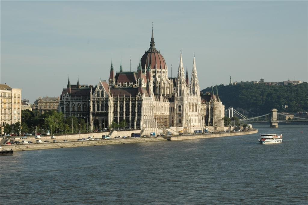 Здание венгерского парламента – фотографии Венгрии