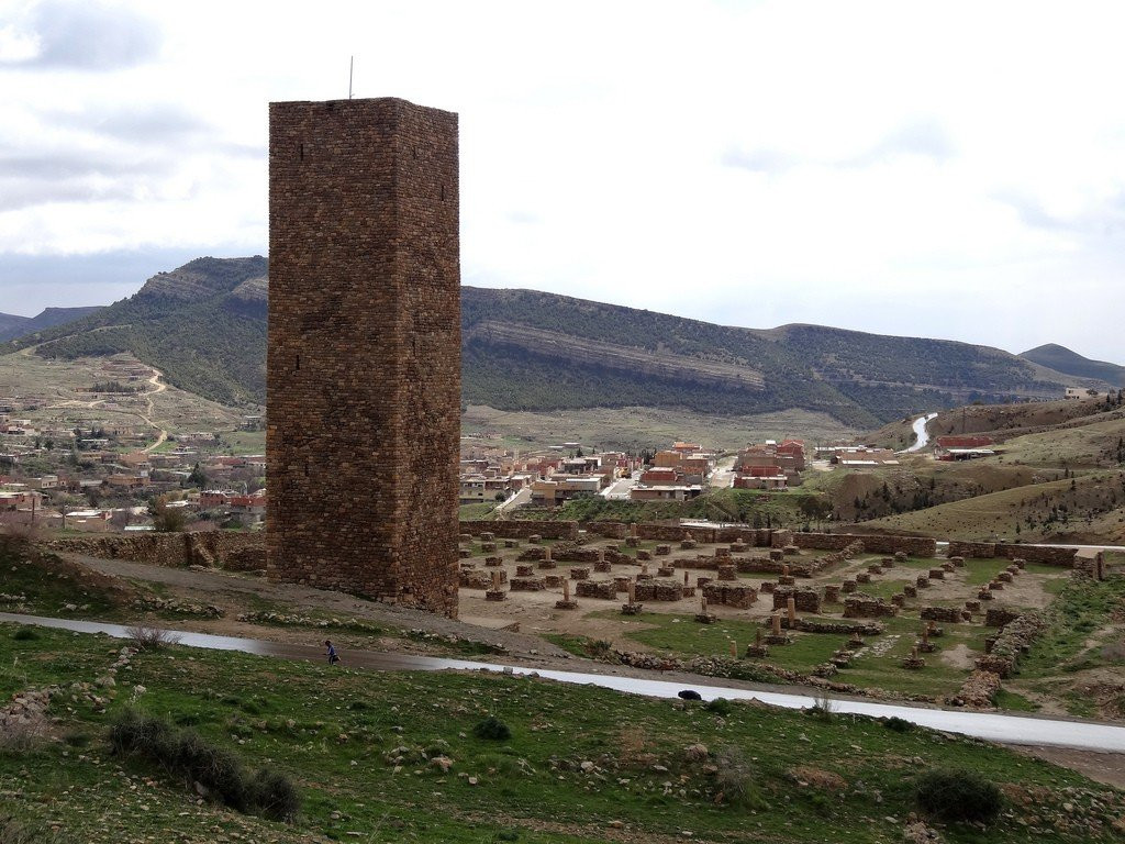 Стены мечети. Аль Кал'а оф Бени Хаммад. Алжир – фотографии Алжира