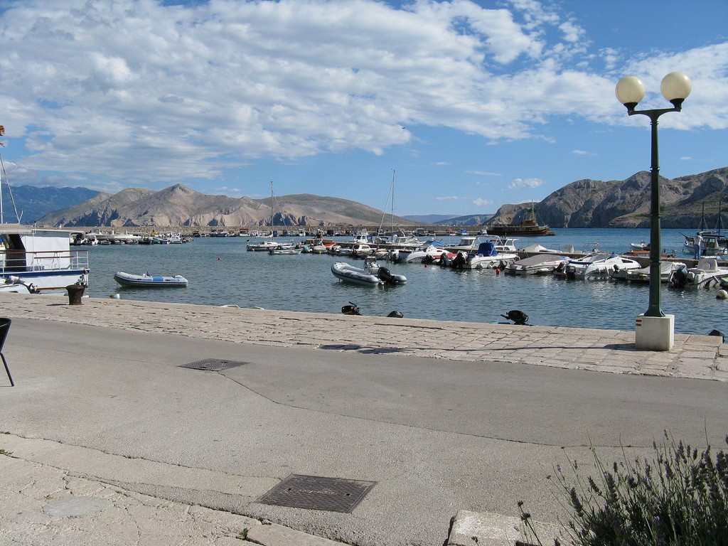 Набережная в Башка, Хорватия. Фото 1 – фотографии Хорватии