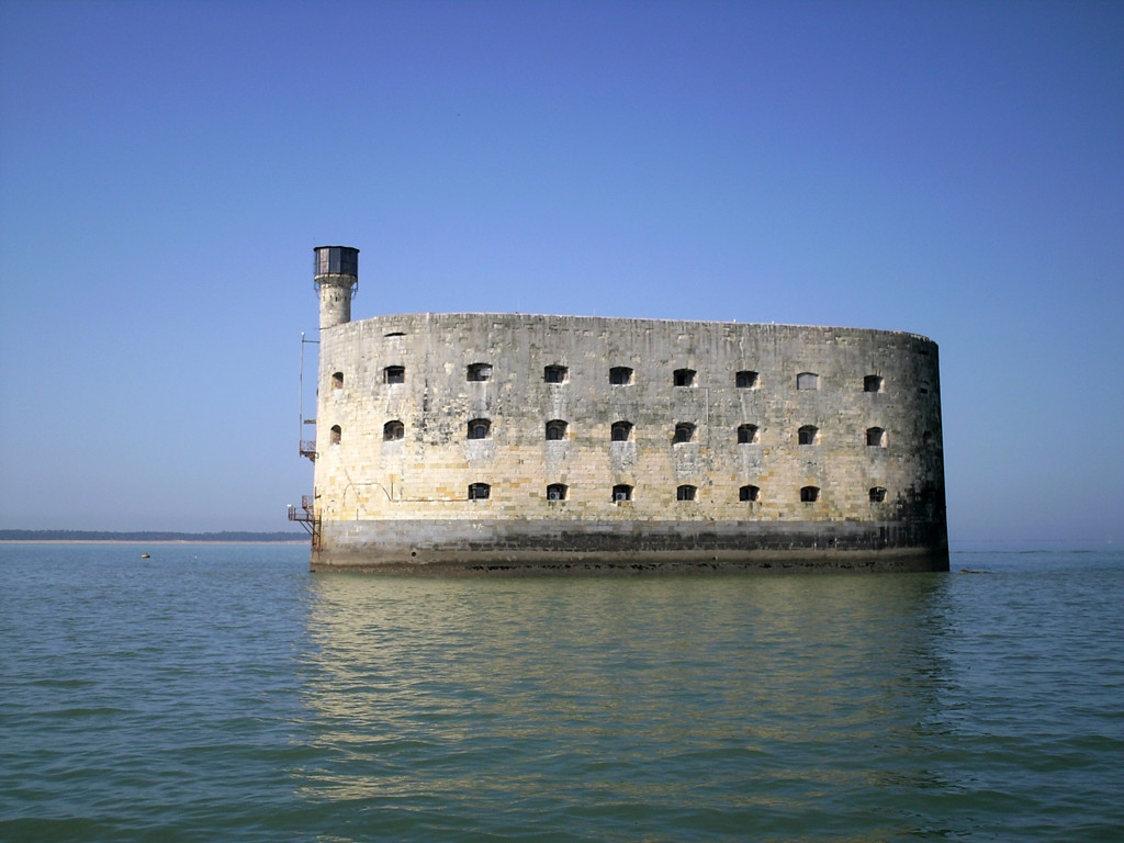 Крепость в Форт Байяре, Франция – фотографии Франции