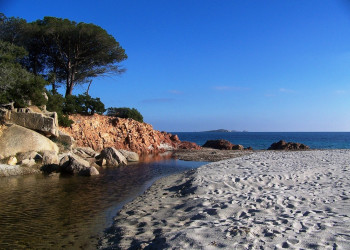 Пляж в Порто-Векьо, Франция. Фото 20 – фотографии Франции