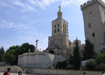 Замок в Авиньоне, Франция. Фото 3 – фотографии Франции