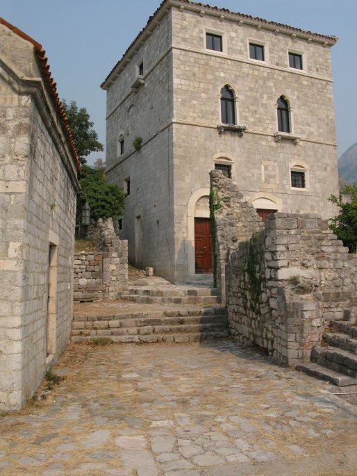 Дома в Бар, Черногория. Фото 14 – фотографии Черногории