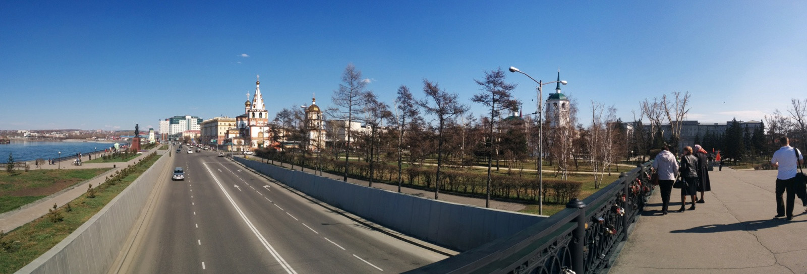 Набережная Иркутска, центр у Вечного огня – фотографии России