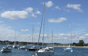 Яхты и катера в Фуэнане, Франция – фотографии Франции