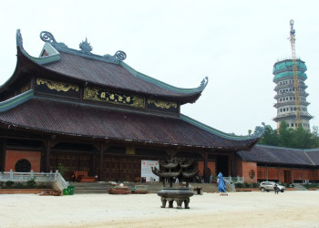 Байдинь - крупнейший буддийский храмовый комплекс Вьетнама – фотографии Вьетнама