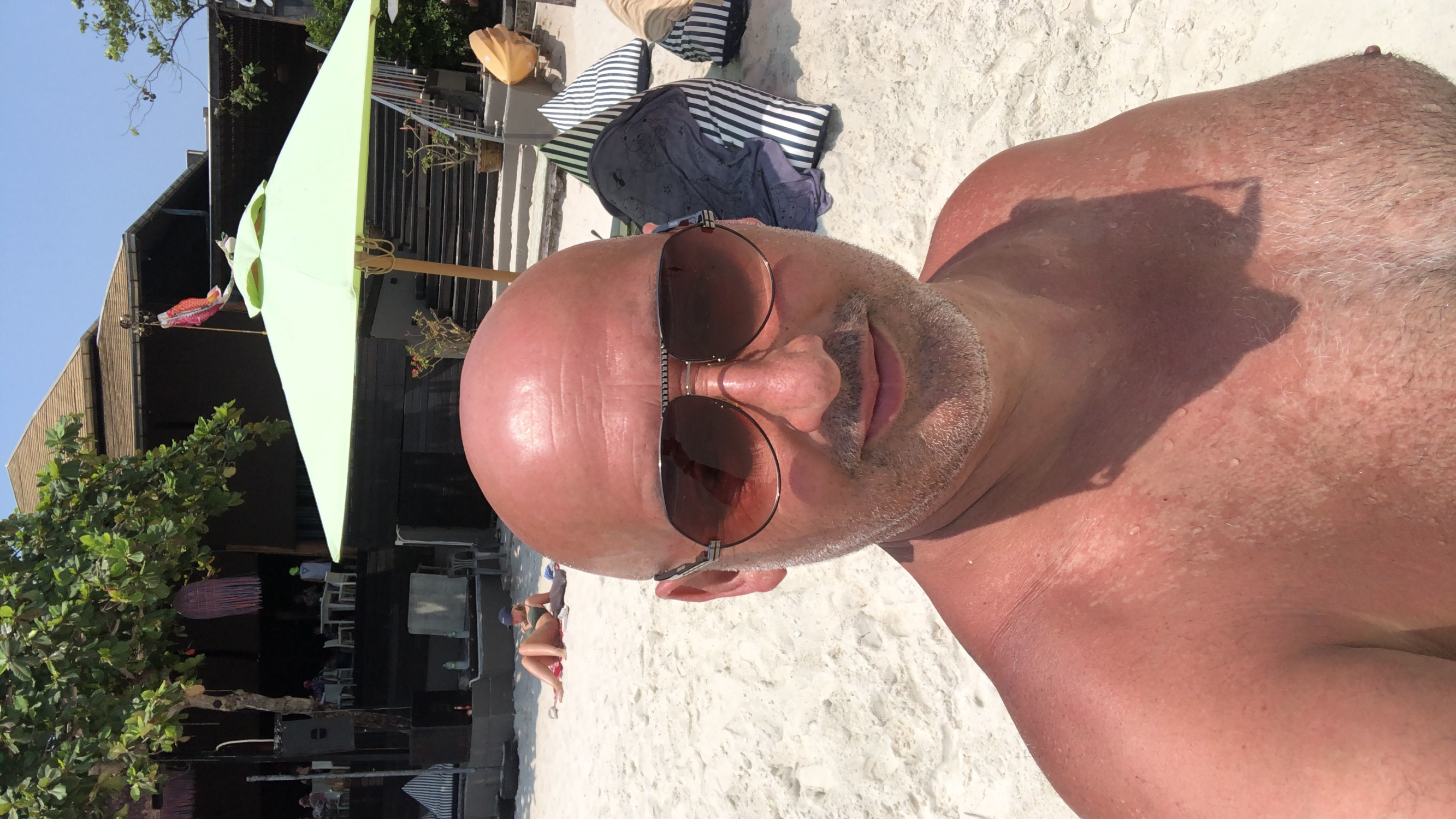 R – фотографии