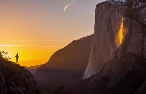 Водопад Лошадиный хвост на закате – фотографии США