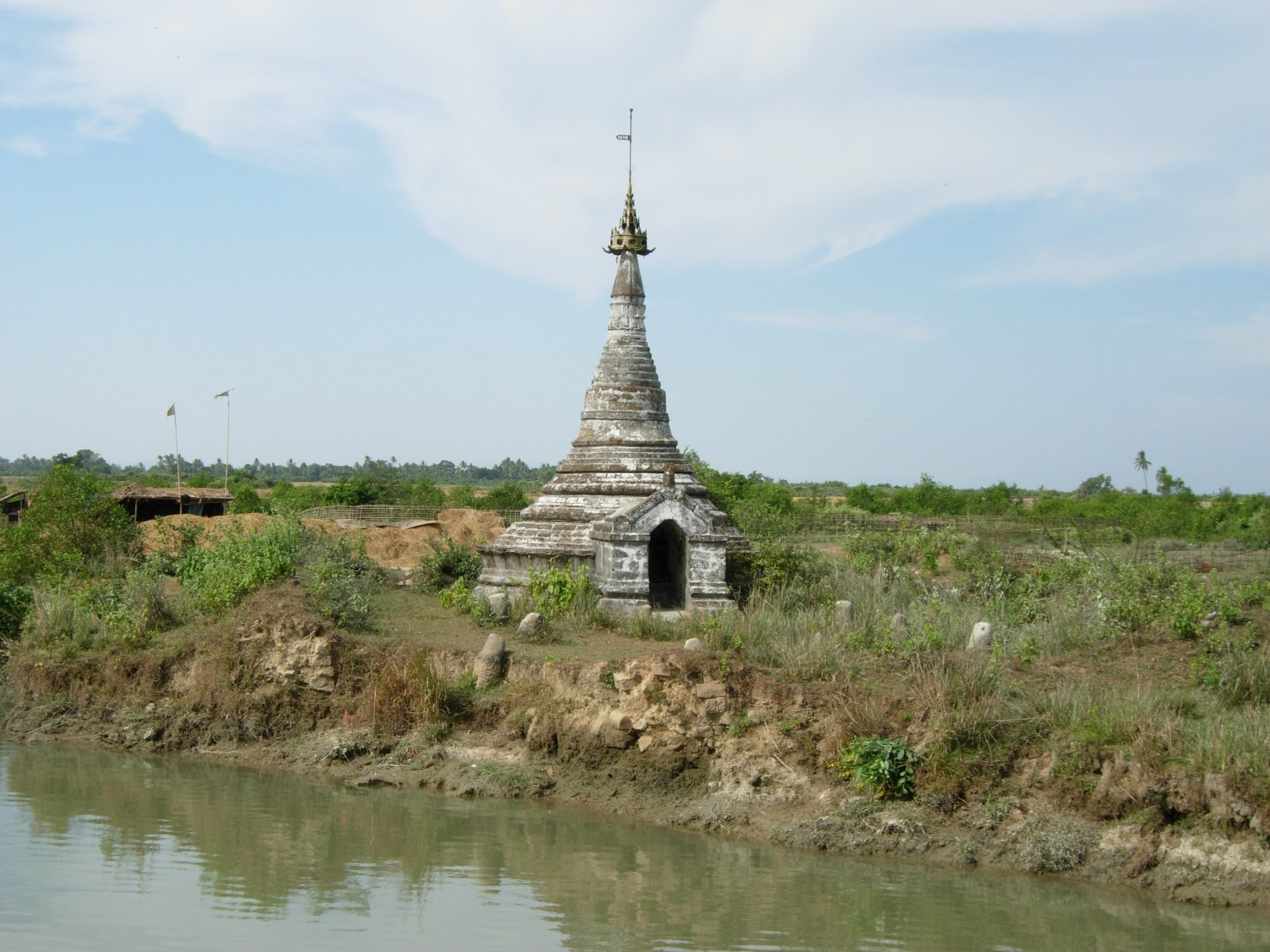 Храм в Мраук-У, Мьянма – фотографии Мьянмы
